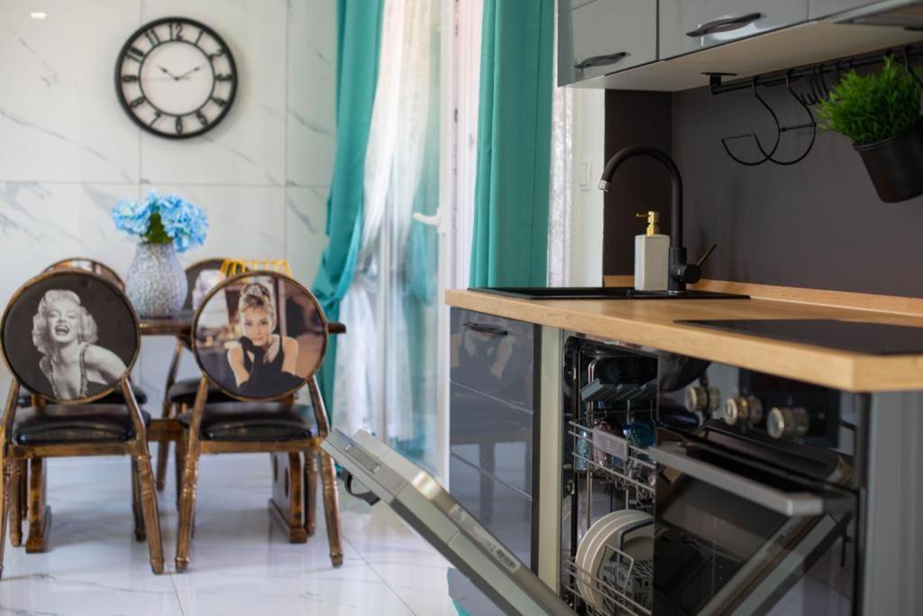 Hrpina Heritage House Makarska Bagian luar foto
